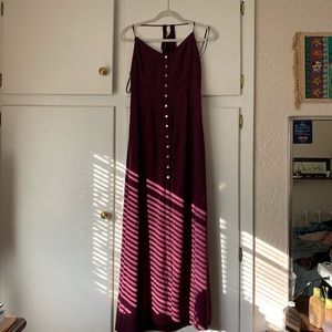 MAROON F21 MAXI DRESS SIZE L